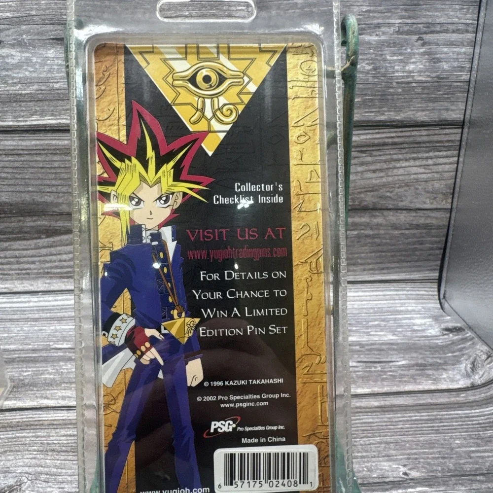 2002 NOS Yu Gi Oh Collectible Trading Pin/ Key Tag Sealed Vintage